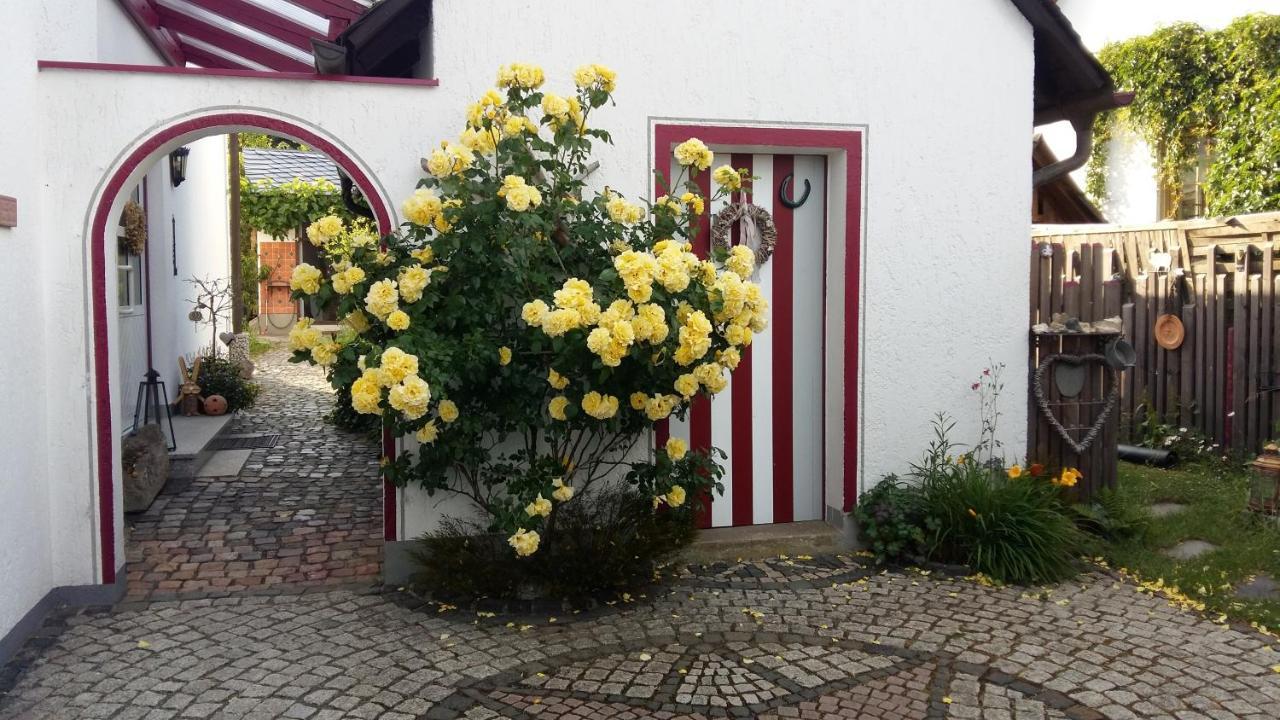 B&B Gästehaus Schmidt Lichtenberg  Exterior foto